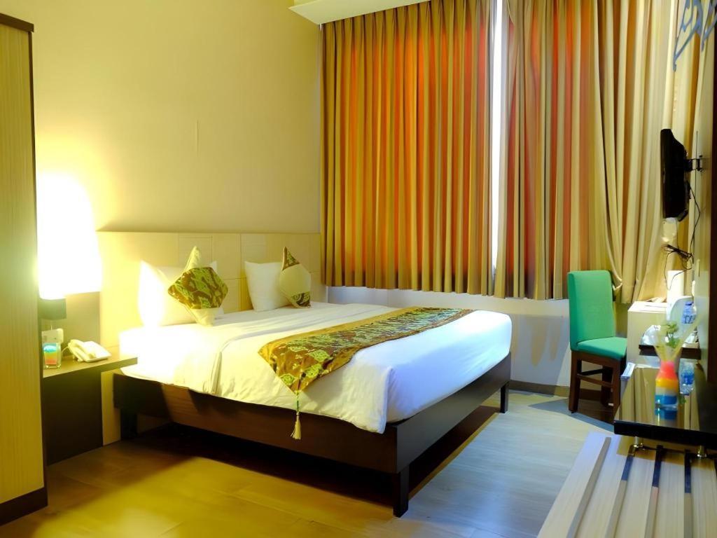 Lotus Hotel Subang Buitenkant foto