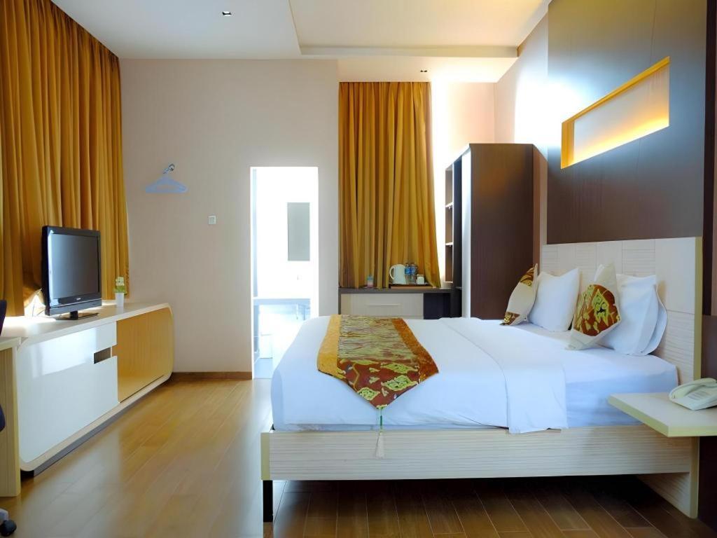 Lotus Hotel Subang Buitenkant foto