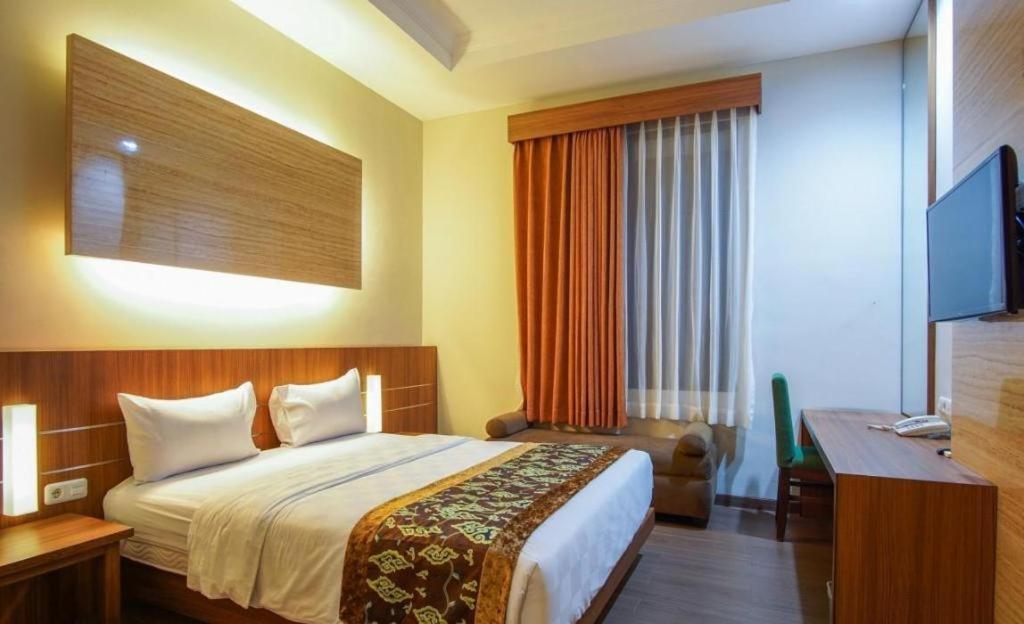 Lotus Hotel Subang Buitenkant foto