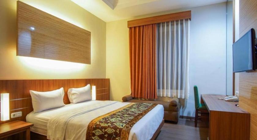 Lotus Hotel Subang Buitenkant foto